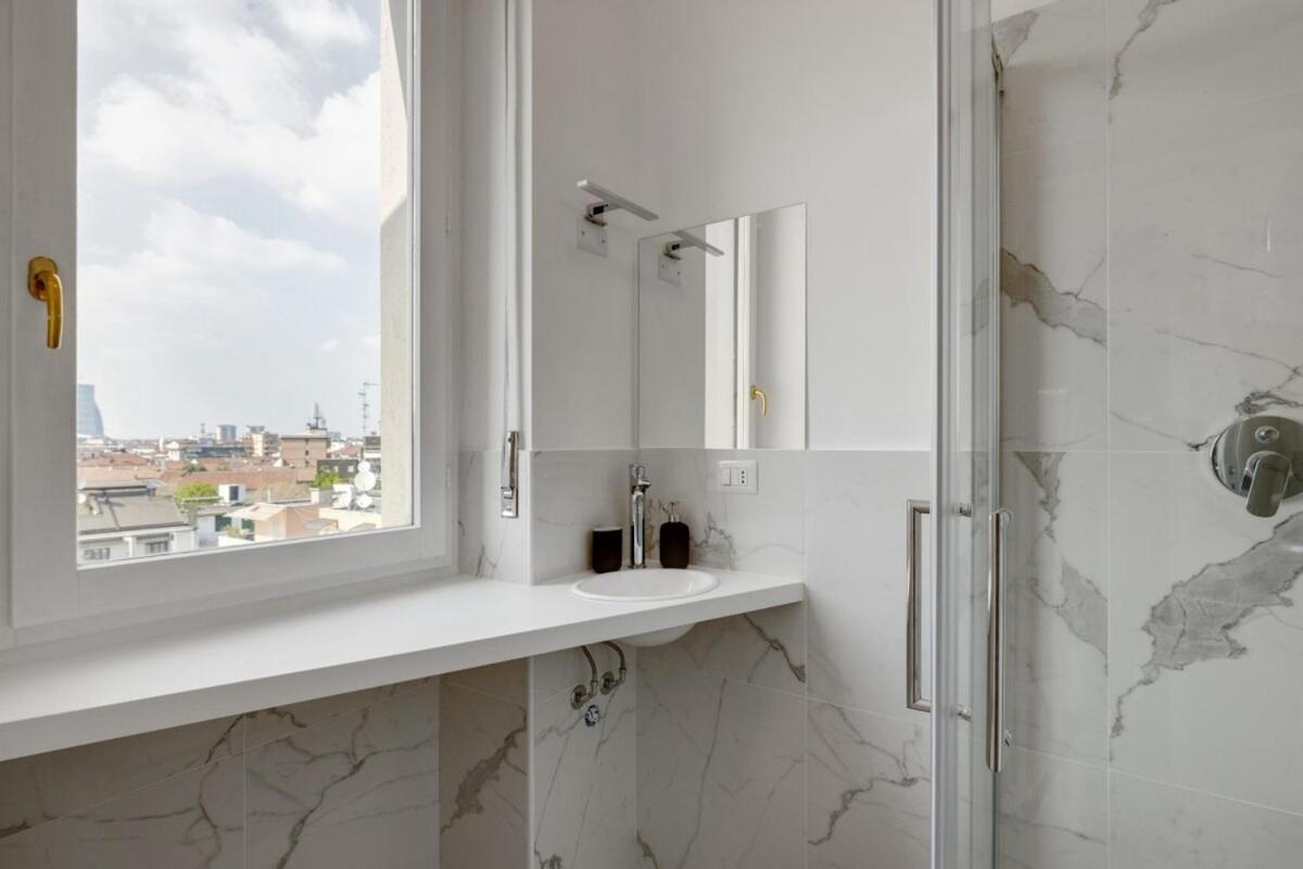 Homeby, Cozy Penthouse Apartment ミラノ エクステリア 写真