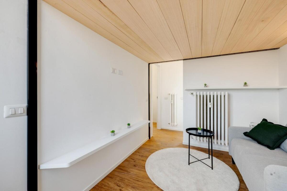 Homeby, Cozy Penthouse Apartment ミラノ エクステリア 写真