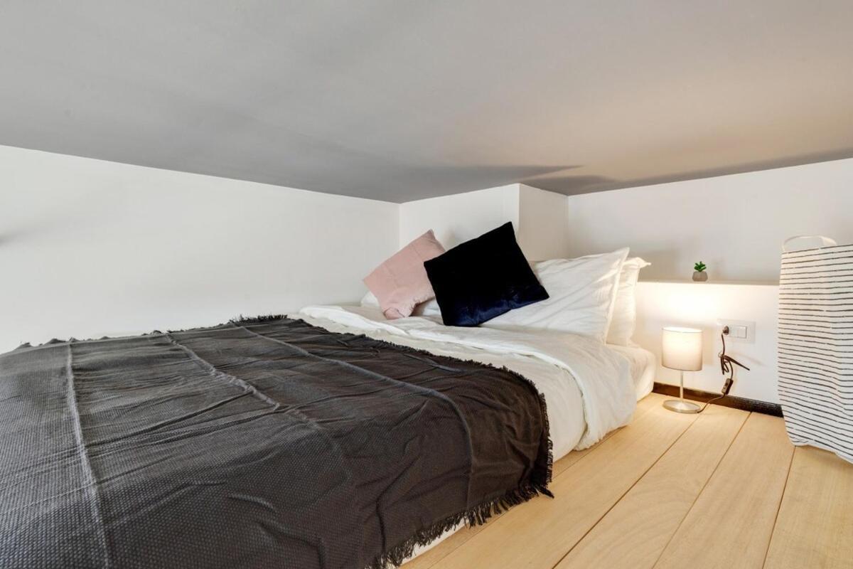 Homeby, Cozy Penthouse Apartment ミラノ エクステリア 写真