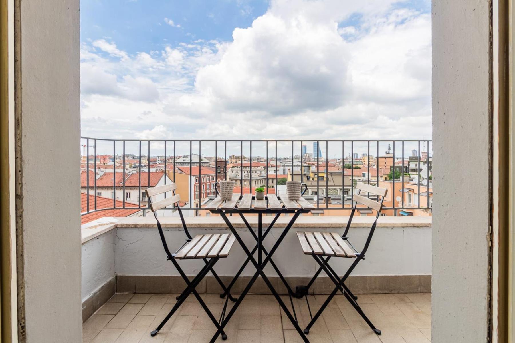 Homeby, Cozy Penthouse Apartment ミラノ エクステリア 写真